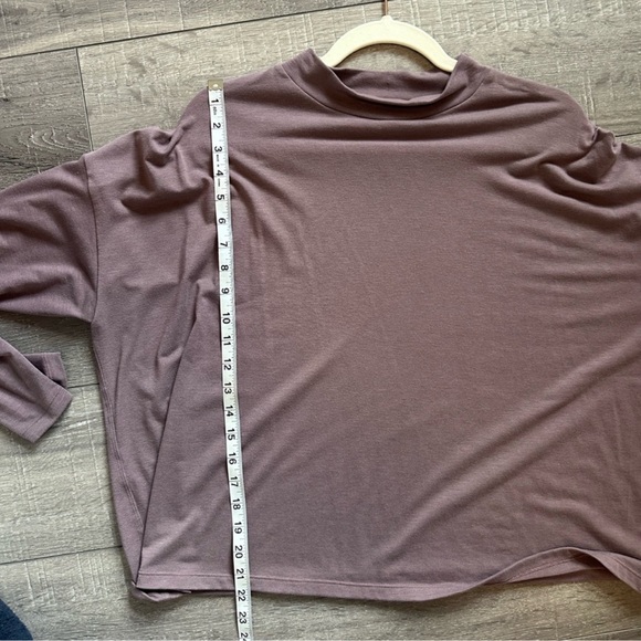 MEC All Day Essentials Mock Neck T-Shirt - Picture 7 of 7